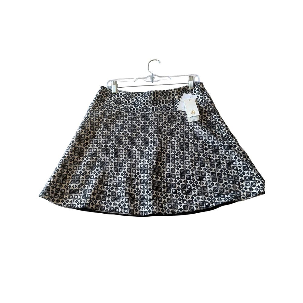 NWT Tory Burch Ivory & Navy Mini Skirt. Size 6.